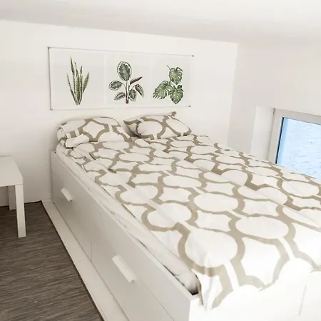 N28 In Andrassy Boulevard. * Budapeszt