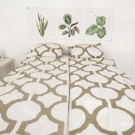 N28 In Andrassy Boulevard.