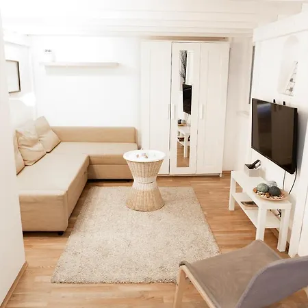 Apartament N28 In Andrassy Boulevard.