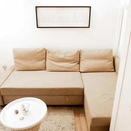 N28 In Andrassy Boulevard. Apartment Budapest